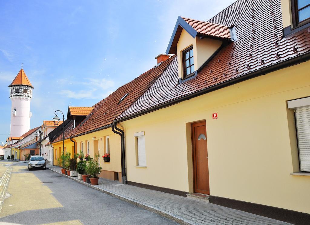 Apartment Gasa Brežice Стая снимка
